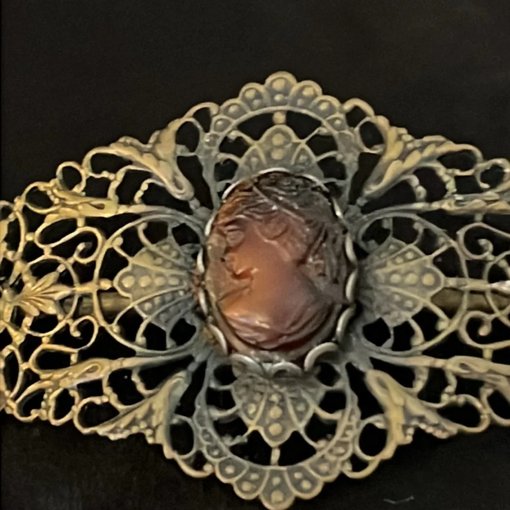 Vintage Cameo hair barrette pick comb